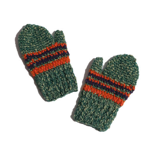 kids green knitted mittens