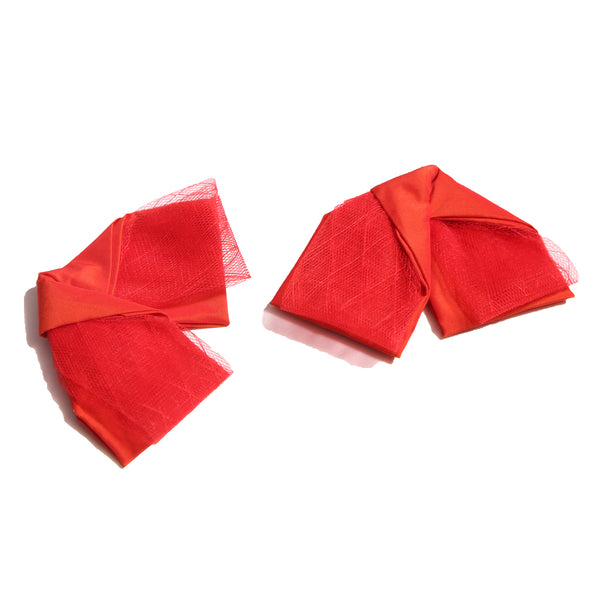 Two-piece rouge hair clip set in delicate tonal Taffeta and Argyle Tulle, layered to resemble butterfly wings,Tia Cibani.