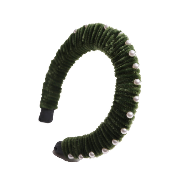 Oversized headband crafted with playful pipe cleaners, finished with delicately placed pearls at the crown. Colour: Green, Tia Cibani.