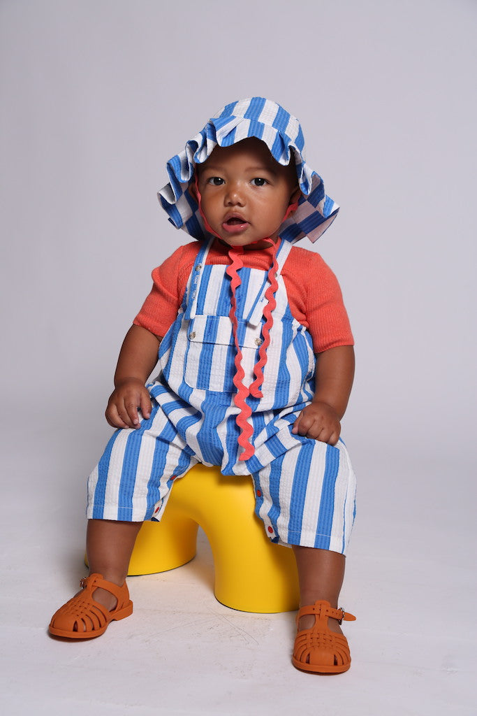 baby, seersucker, onesie, one piece, overalls, snap bottoms, front pocket, button, stripe, blue, white, model photo