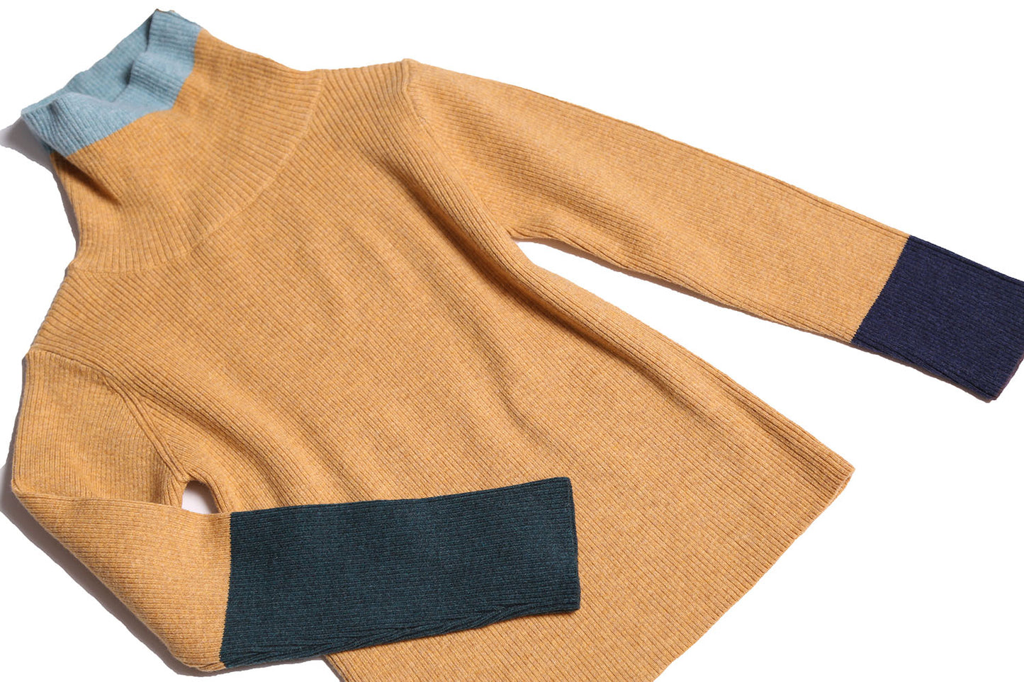 PATCHWORK RIBBED TURTLENECK