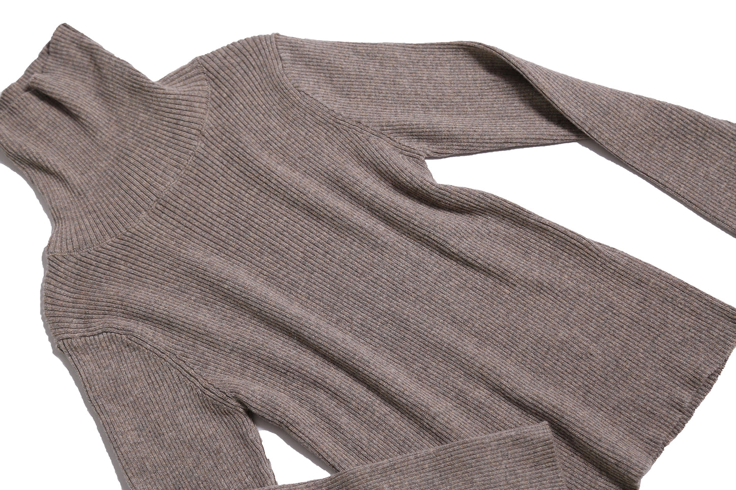 SLIM FIT RIBBED TURTLENECK